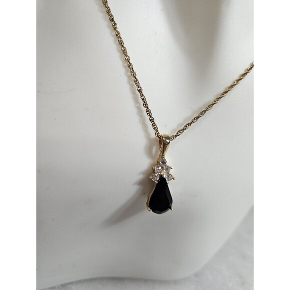 Elegant Black and Gold Necklace - Picture 1 of 8
